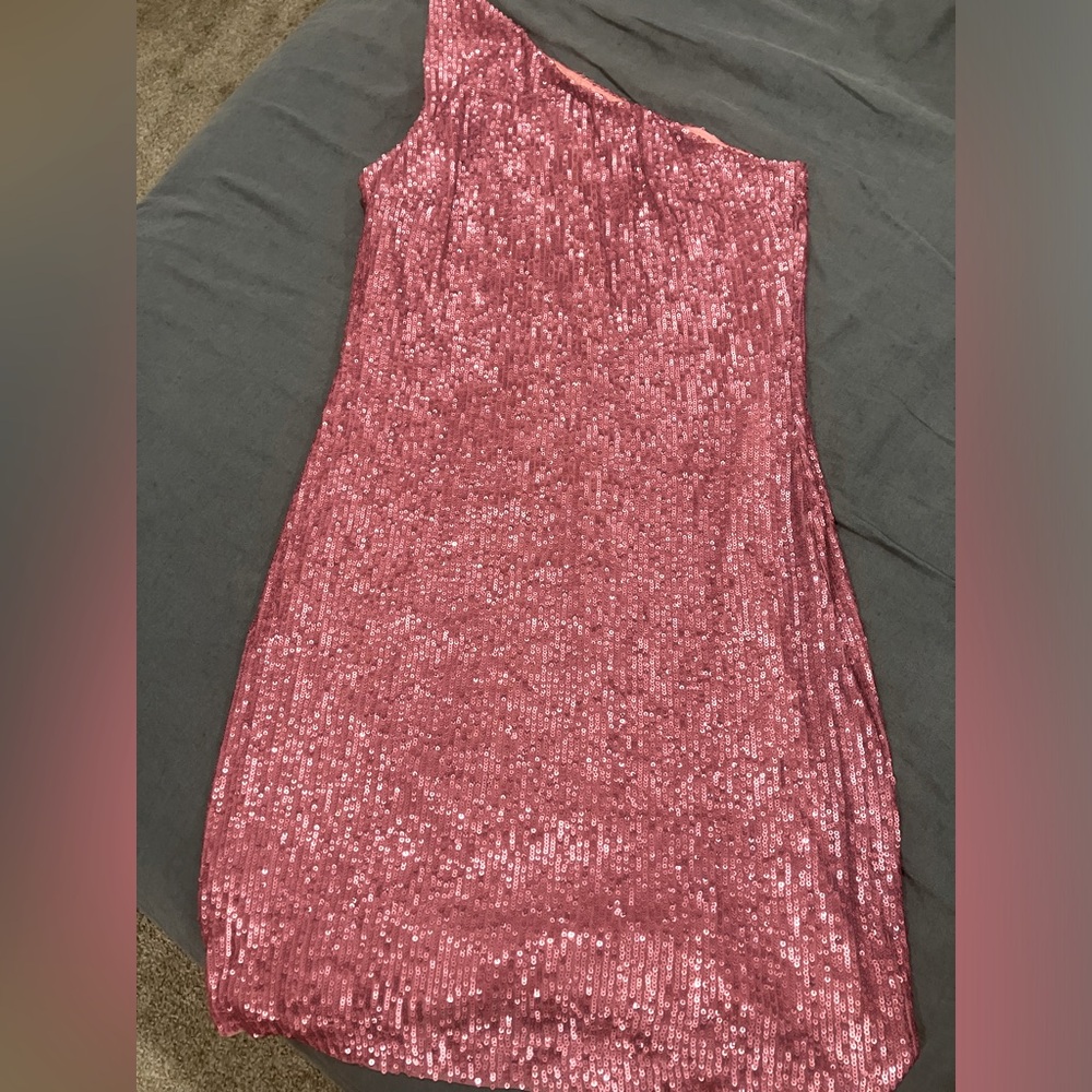 Sparkly pink one shoulder dress…